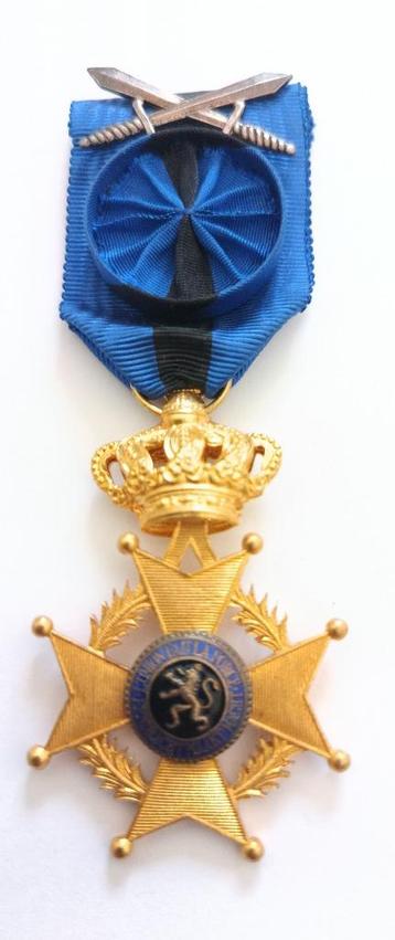 medaille officier in de orde van LeopoldII met zwaarden beschikbaar voor biedingen