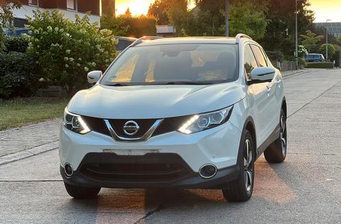 Nissan Qashqai 1.2 Benzine 2015 135 000Km NAVi/Pano/Camera, Auto's, Nissan, Bedrijf, Qashqai, ABS, Achteruitrijcamera, Airbags