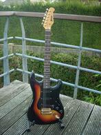 Maison Stratocaster jaren 80, Muziek en Instrumenten, Ophalen