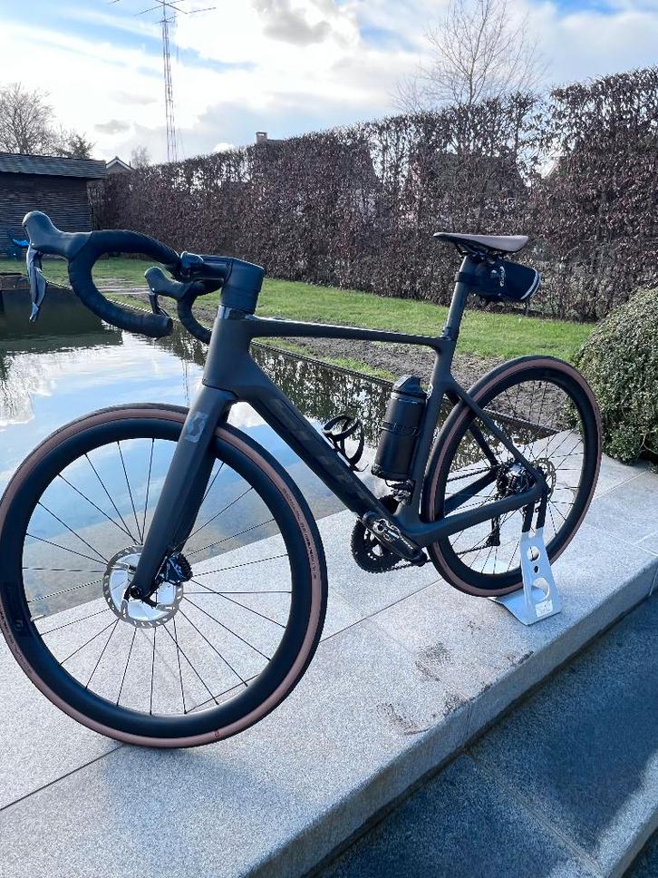 SCOTT E ADDICT 10, Fietsen en Brommers, Fietsen | Racefietsen, Zo goed als nieuw, Heren, Overige merken, Carbon, Ophalen