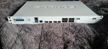 Goed werkende en nette sophos xgs 3300  beschikbaar voor biedingen