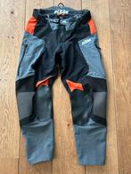 Nieuwe KTM motorbroek - maat L, Motoren, KTM by Alpinestars, Heren, Ophalen of Verzenden, Broek | textiel