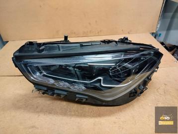 Mercedes CLA W118 Lift Grootlicht links beschikbaar voor biedingen