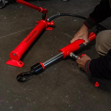 5 ton hydraulische terugtrek ram beschikbaar voor biedingen