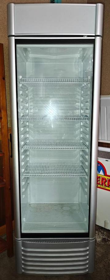 GGM Gastro Vitrinekoelkast (model GX352) beschikbaar voor biedingen