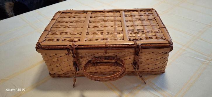 Coffret vintage en bambou, Antiek en Kunst, Antiek | Meubels | Stoelen en Sofa's, Ophalen