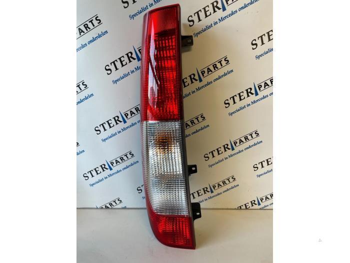 Achterlicht links van een Mercedes Vito, Auto-onderdelen, Verlichting, Mercedes-Benz, Nieuw, 12 maanden garantie, Ophalen of Verzenden