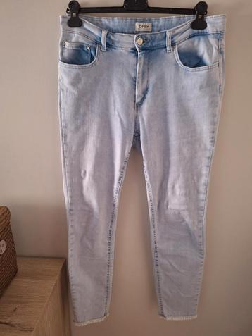 Jeansbroek large Only  beschikbaar voor biedingen