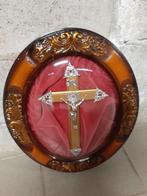 kruis met Jezus, Ophalen