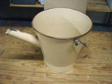 MOOIE oude MELKEMMER met giettuit  beschikbaar voor biedingen