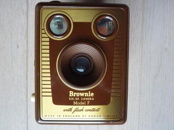 Vintage Kodak Six-20 Brownie Model F beschikbaar voor biedingen