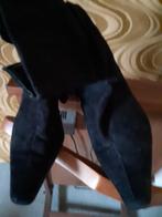 3 paires chaussures en CUIR bleue, noire et blanche, Vêtements | Femmes, Comme neuf, Escarpins, Bleu, Enlèvement