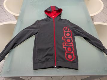 Rode trui Adidas 13/14 jaar beschikbaar voor biedingen