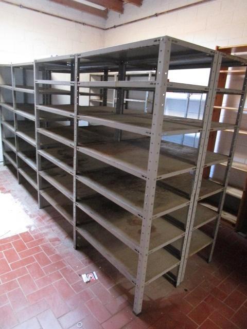 Étagères diverses en raison de vente magasin pour retraite, Articles professionnels, Aménagement de Bureau & Magasin | Entrepôt, Rayonnage & Stockage