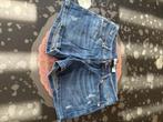 Short en jean Only femme taille S W 27, Kleding | Dames, Spijkerbroeken en Jeans, Only, Ophalen of Verzenden, Zo goed als nieuw