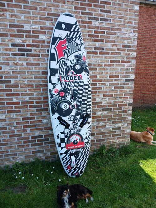 Surfset voor jongeren : 2 zeilen en plank., Watersport en Boten, Windsurfen, Zo goed als nieuw, Complete set, Ophalen