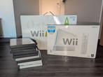 Volledig Wii + Wii Fit Balance Board + 12 spel Wii/gamecube, Games en Spelcomputers, Ophalen, Zo goed als nieuw, Met 1 controller