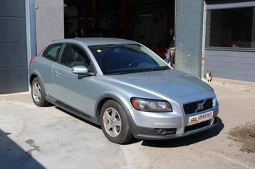 Volvo C30 2.0 Momentum (année de construction 2007), Autos, Achat, 174 g/km, Entreprise, Boîte manuelle