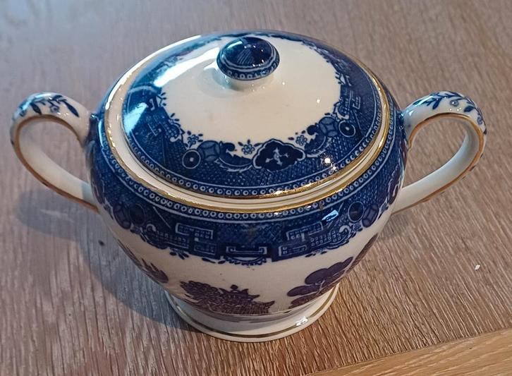 Victoria porcelein, Antiek en Kunst, Antiek | Servies los, Ophalen of Verzenden