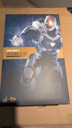 Hot toys Iron Man starboost, Enlèvement ou Envoi, Comme neuf