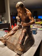 Image d'un fermier avec une faux en argile, Enlèvement ou Envoi