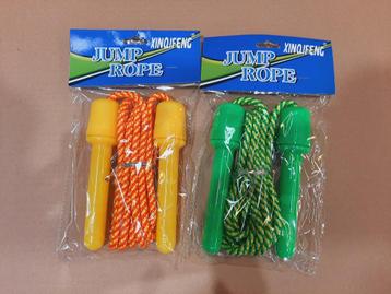 Kinder springtouwen beschikbaar voor biedingen