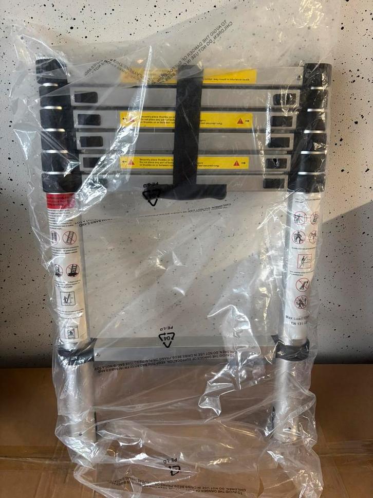 ‼️Nieuw‼️ Ultratoolz Telescoopladder 2m 2.6m 3.8m 4.2m, Doe-het-zelf en Bouw, Overige Doe-Het-Zelf en Bouw, Nieuw, Ophalen