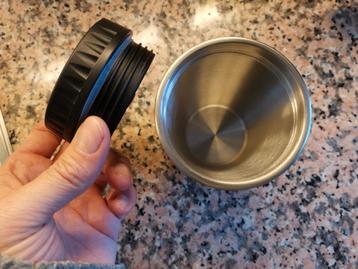 Thermos beker (ziet er uit als camera lens) beschikbaar voor biedingen