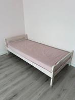 Bed met matras 80X200, Huis en Inrichting, Slaapkamer | Slaapbanken, Ophalen, Zo goed als nieuw
