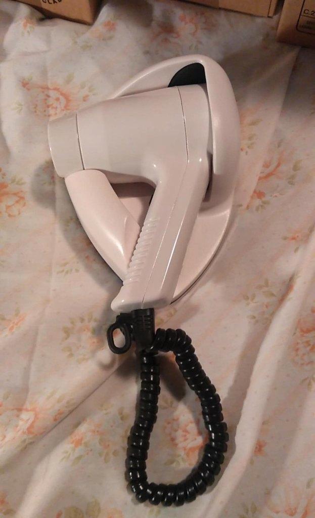 compacte wand haardroger NIEUW, Handtassen en Accessoires, Uiterlijk | Haarverzorging, Nieuw, Haardroger, Ophalen of Verzenden