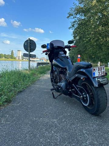 Harley lowrider s beschikbaar voor biedingen