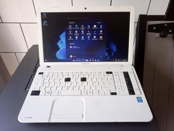 laptop 15inch Toshiba i5 6gb 320gb win11 batt. slecht met la, Ophalen, Gebruikt, 2 tot 3 Ghz, 15 inch