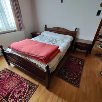 Slaapkamer: bed nachtkastje kleerkast commode en spiegel, Huis en Inrichting, Slaapkamer | Bedden, Ophalen