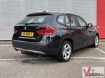 BMW X1 sDrive18i Executive | Leder | Cruise | Climate | Navi, X1, Zwart, Handgeschakeld, SUV of Terreinwagen