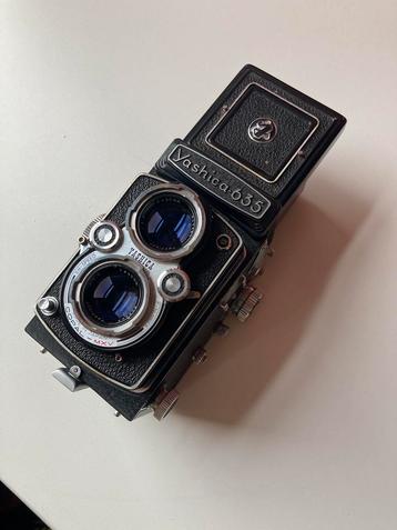 Yashica635 tlr camera in prima conditie beschikbaar voor biedingen