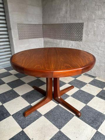 Table Baumann vintage beschikbaar voor biedingen