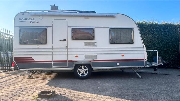 Home-Car 44 Racer Trophy (2000) + voortent en zakluifel, Caravans en Kamperen, Caravans, Particulier, tot en met 4, 1000 - 1250 kg