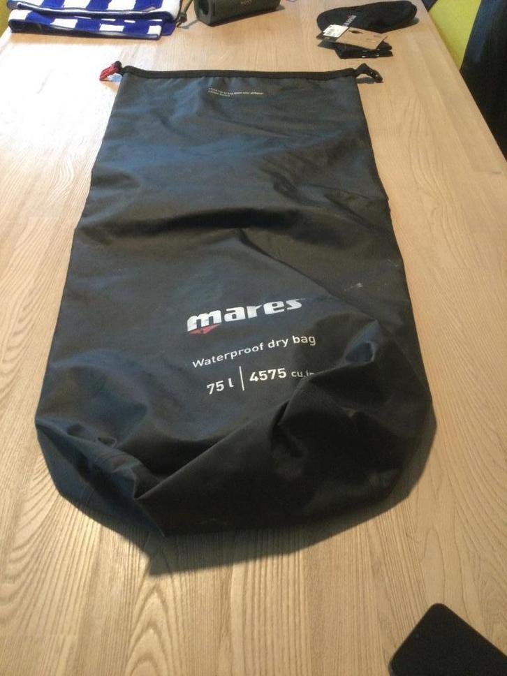 Mares Waterproof Dry Bag 75L - Ecocheques, Watersport en Boten, Duiken, Gebruikt, Overige typen, Ophalen of Verzenden