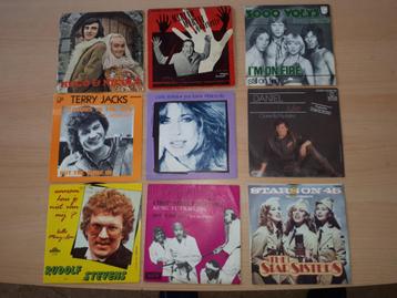 vinyl singles beschikbaar voor biedingen