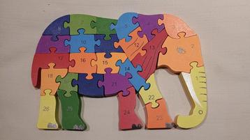 Puzzle alphabet éléphant en bois beschikbaar voor biedingen