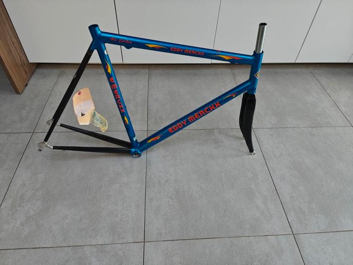 NOS Eddy Merckx alu Carbon frame, Fietsen en Brommers, Fietsonderdelen, Frame, Ophalen