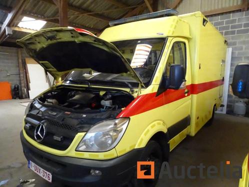 Ambulance MERCEDES SPRINTER (2010 - 354.405 km), Autos, Camionnettes & Utilitaires, Entreprise, Achat, Mercedes-Benz, Autres carburants
