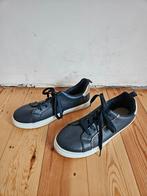 Donkerblauwe sneakers, Blauw, Nieuw, Ophalen of Verzenden, Sneakers