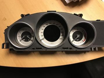 Mercedes-Benz C Klasse W204 S204 Tellerklok Diesel A20490046 beschikbaar voor biedingen