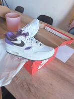 Nike Air Max 1 DNA CH.1 Purple Punch, Kleding | Heren, Schoenen, Ophalen of Verzenden