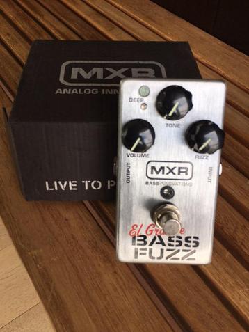 MXR Bass Fuzz (el grande), Comme neuf