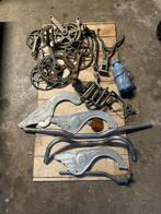 Diverse oude onderdelen voor fiets/stuur/kettinggeleiders, Fietsen en Brommers, Brommeronderdelen | Oldtimers, Ophalen of Verzenden