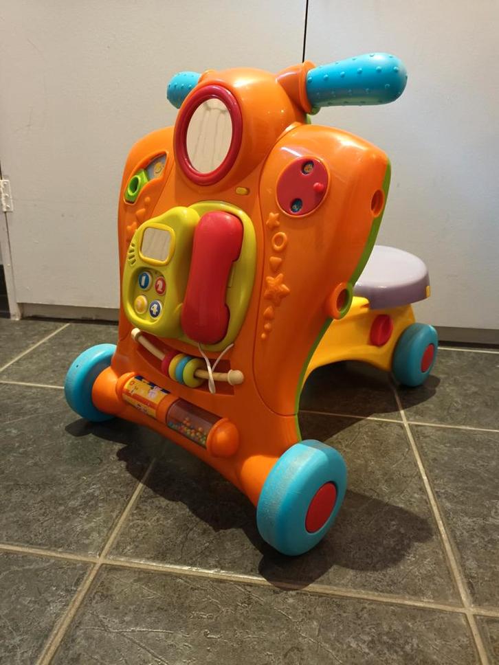 Interactieve loopwagen en duwwagen in 1 speelgoed, Kinderen en Baby's, Speelgoed | Buiten | Voertuigen en Loopfietsen, Zo goed als nieuw