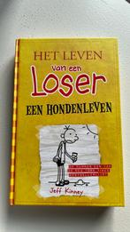 Jeff Kinney - Een hondenleven, Boeken, Kinderboeken | Jeugd | 10 tot 12 jaar, Ophalen of Verzenden, Zo goed als nieuw, Jeff Kinney