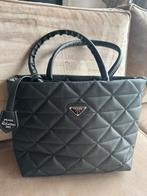 Prada tas, Handtassen en Accessoires, Tassen | Damestassen, Ophalen